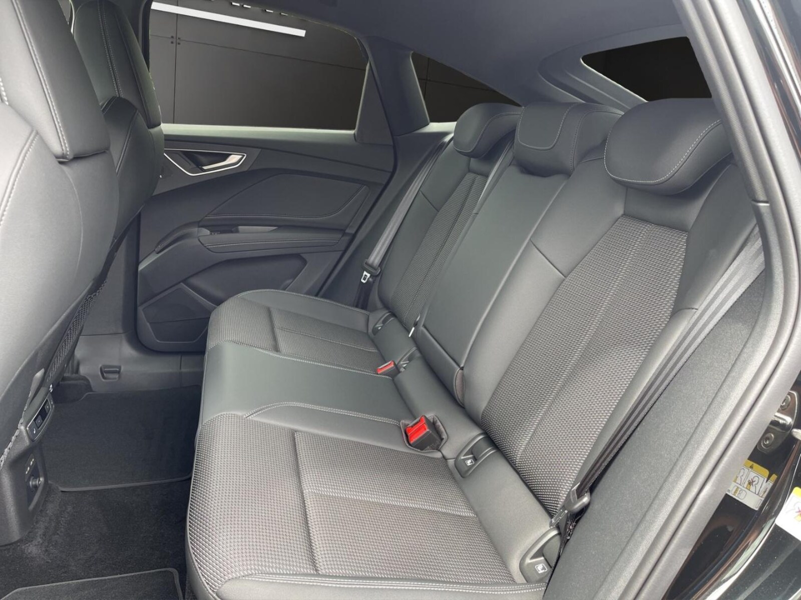 Audi Q4 Sportback e-tron – Bild 13