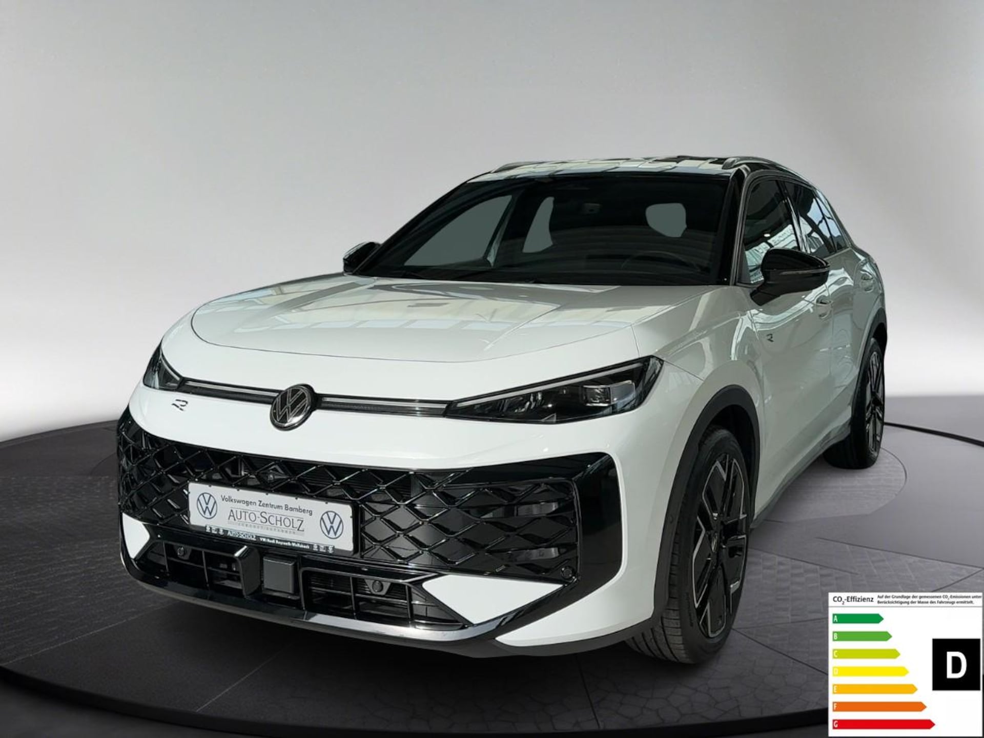Volkswagen T-Roc — Volkswagen T-Roc T-Roc 1.5 eTSI R-LINE+DSG+AHK+AREA+MATRIX+ACC