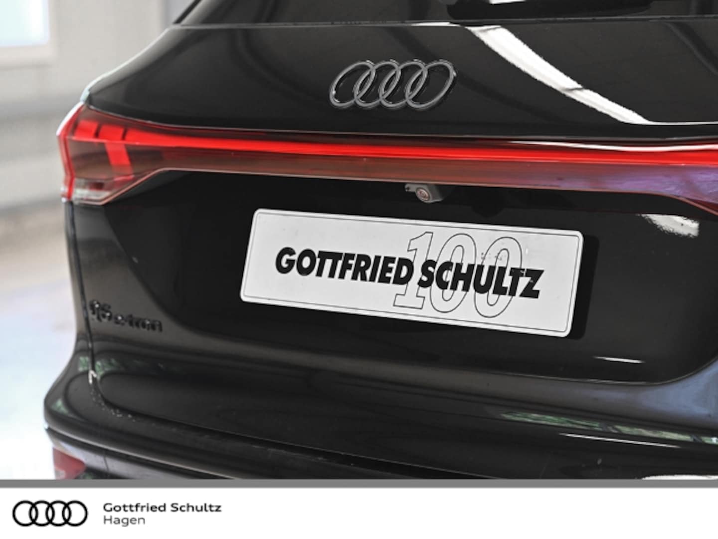 Bild über Audi Q6 SUV e-tron S line business e-tron quattro 315 kW - für weitere Informationen kontaktieren Sie den Audi Partner