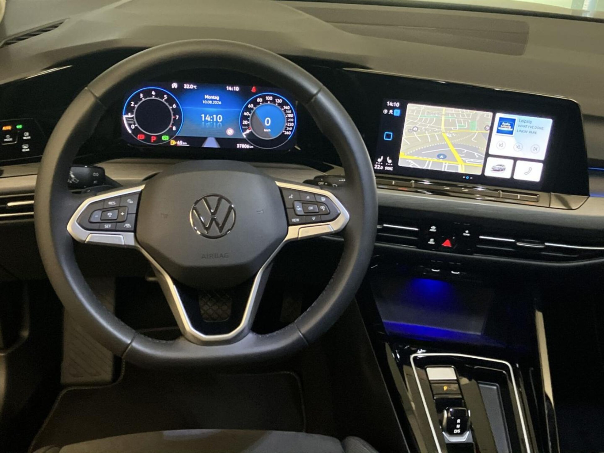 Volkswagen Golf Style