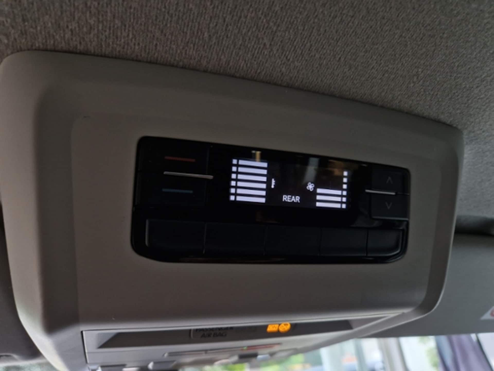 Volkswagen T6.1 Transporter Kombi langer Radstand