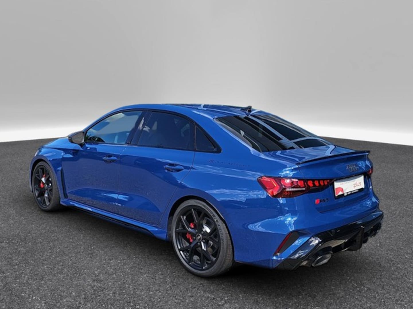 Bild über Audi RS 3 Limousine TFSI quattro 294 kW S tronic - für weitere Informationen kontaktieren Sie den Audi Partner