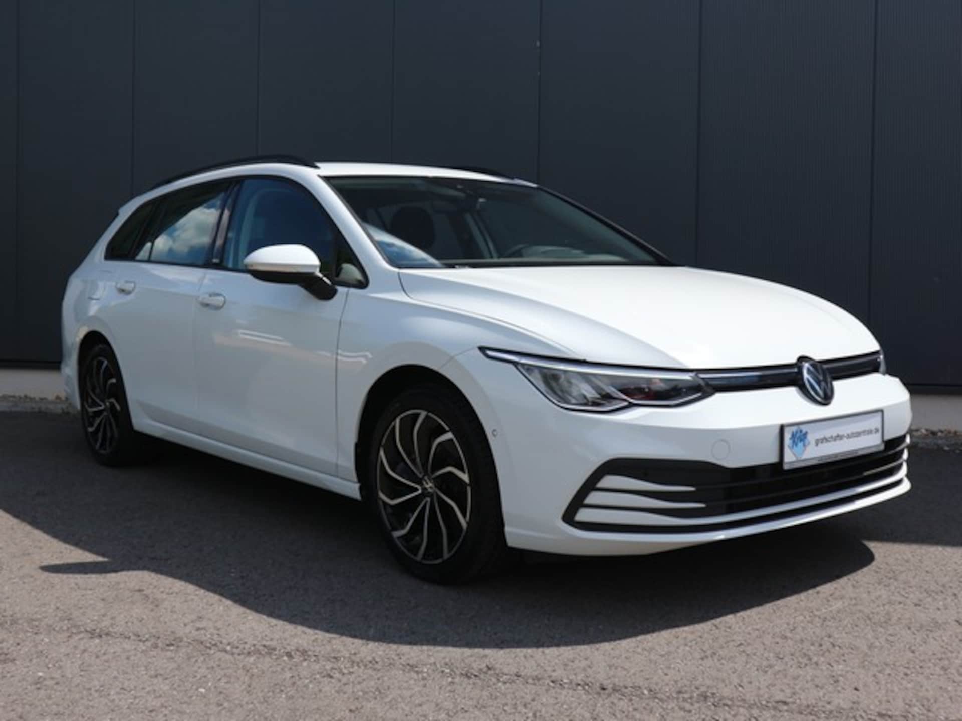 Volkswagen Golf Variant Life