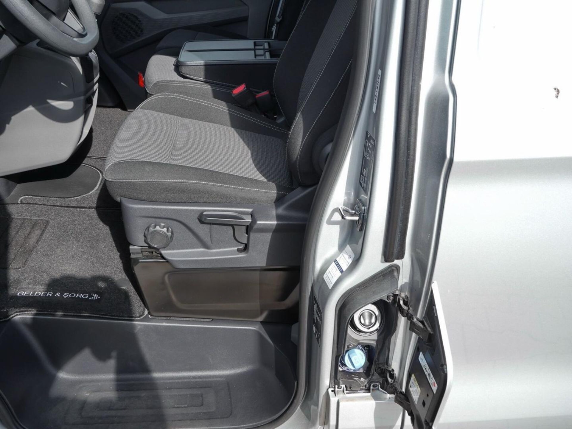 Volkswagen Transporter Kasten langer Radstand
