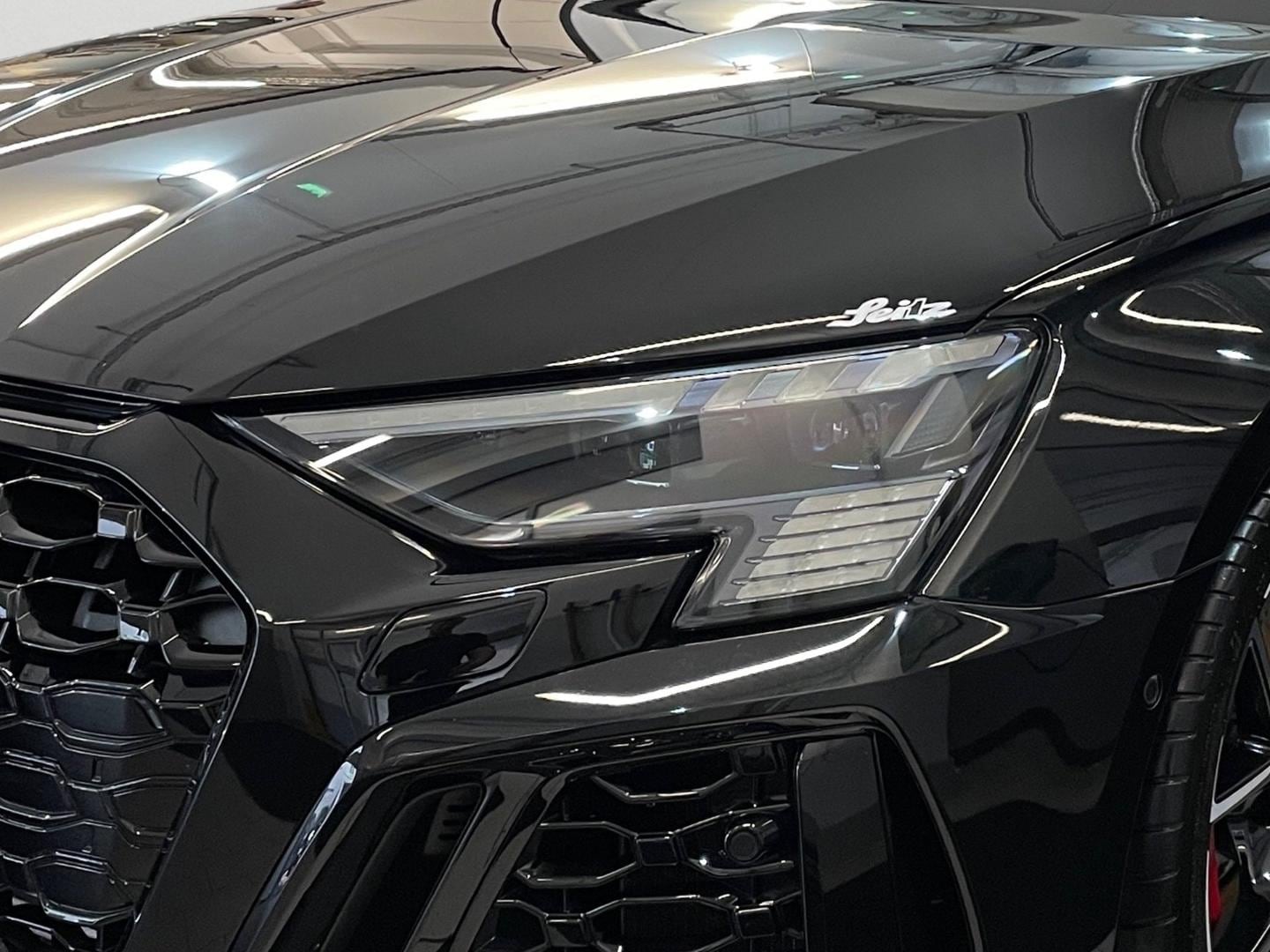 Bild über Audi RS 3 Sportback TFSI quattro S tronic - für weitere Informationen kontaktieren Sie den Audi Partner