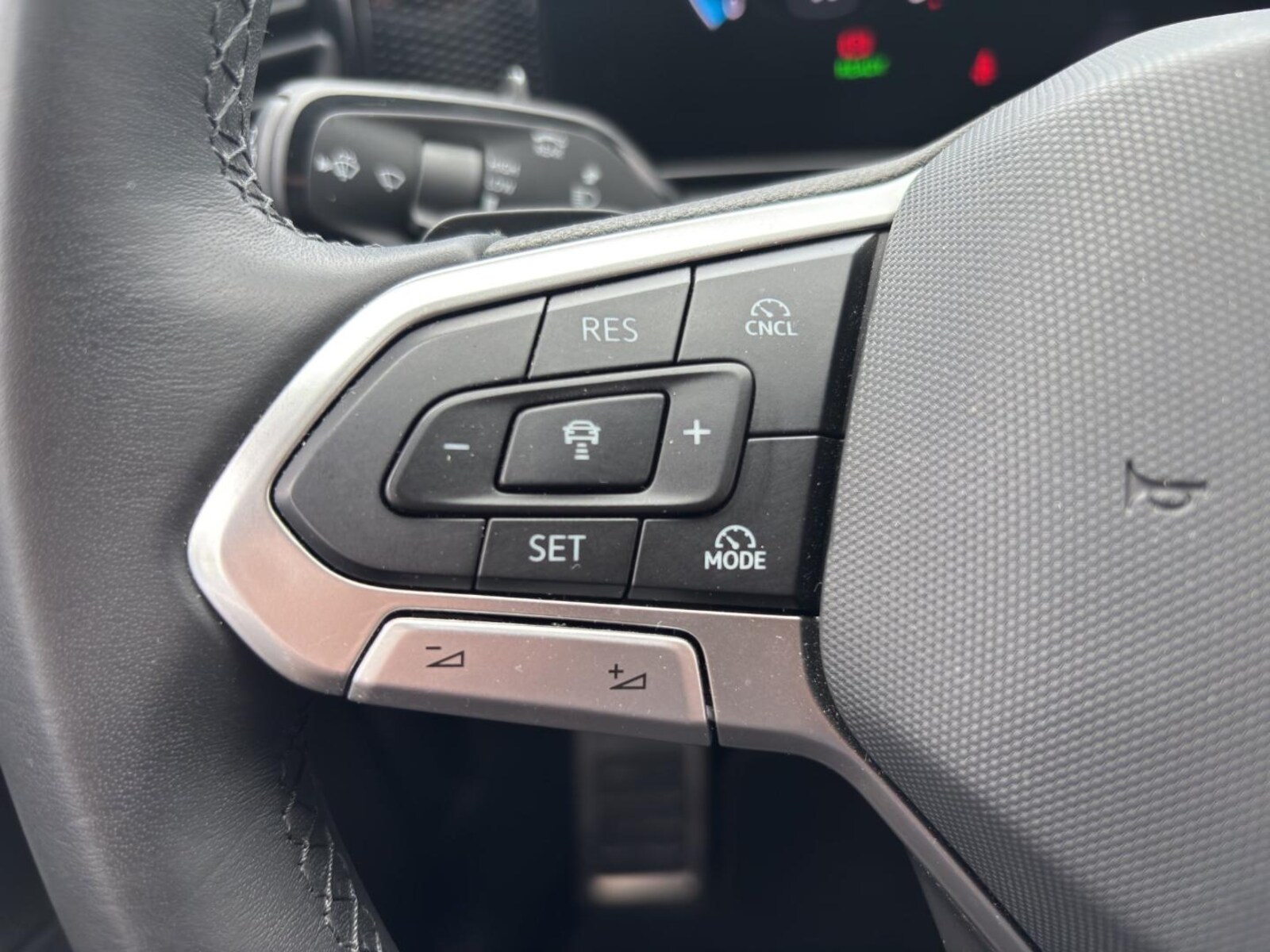 Volkswagen Tiguan – Bild 21