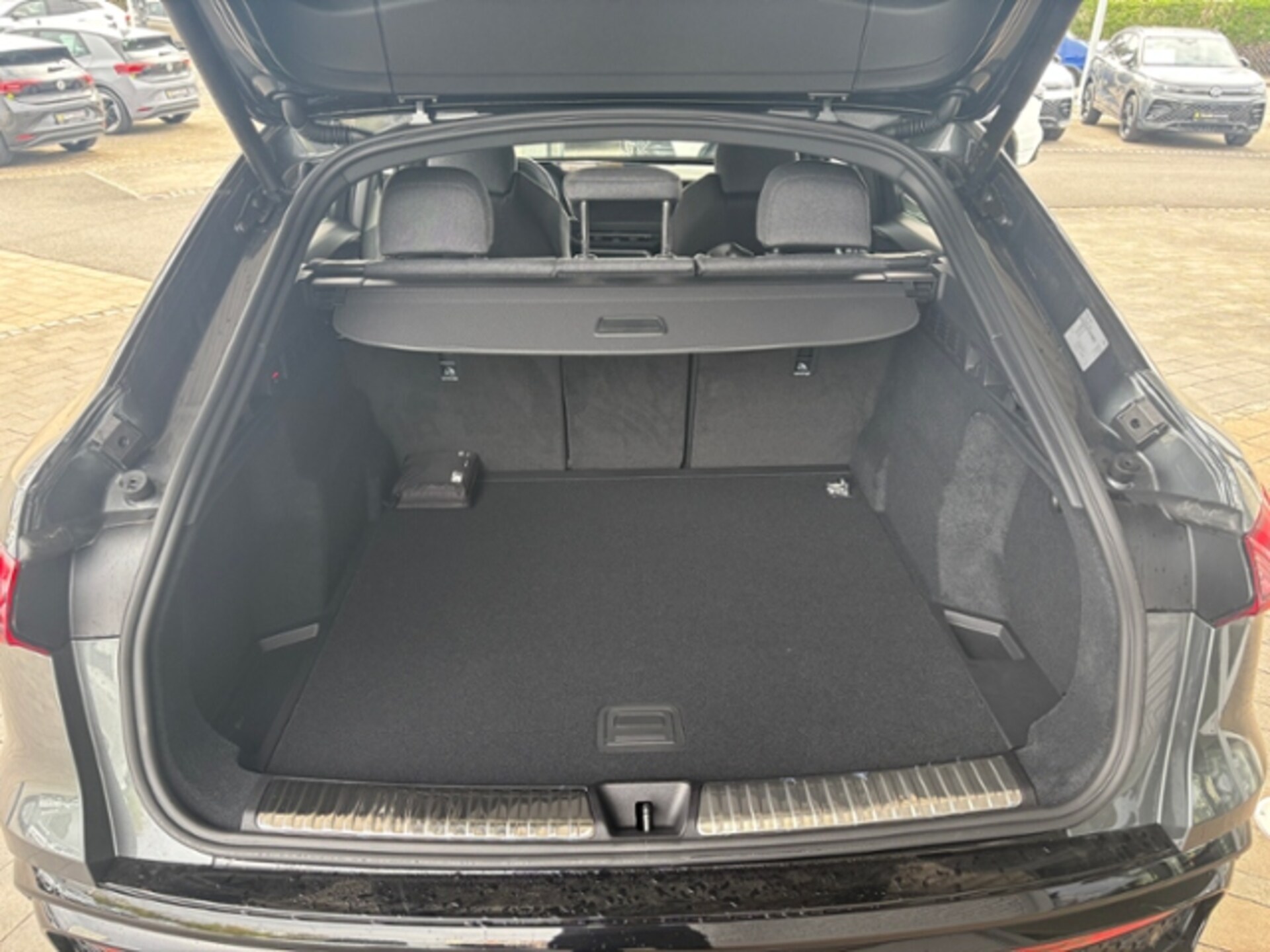 Audi Q5 Sportback edition one