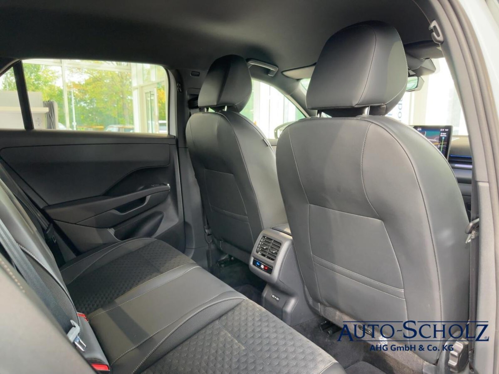 Volkswagen T-Roc – Bild 12