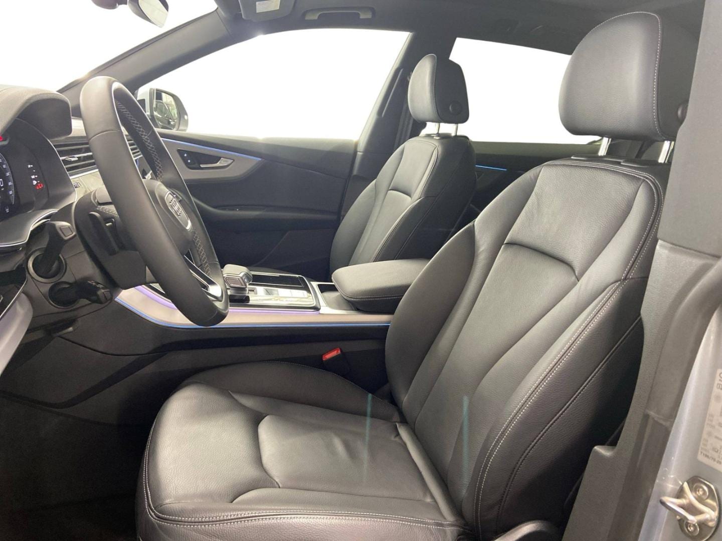 Bild über Audi Q8 SUV 55 TFSI quattro tiptronic - für weitere Informationen kontaktieren Sie den Audi Partner