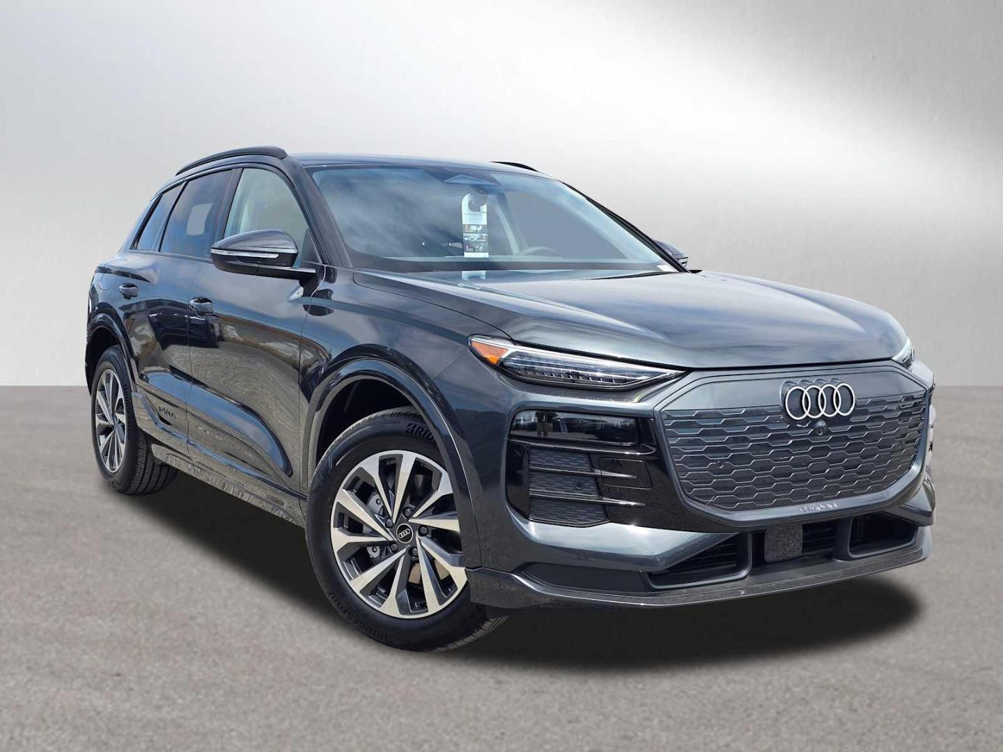 2025 Audi Q6 e-tron Premium Plus quattro's photo