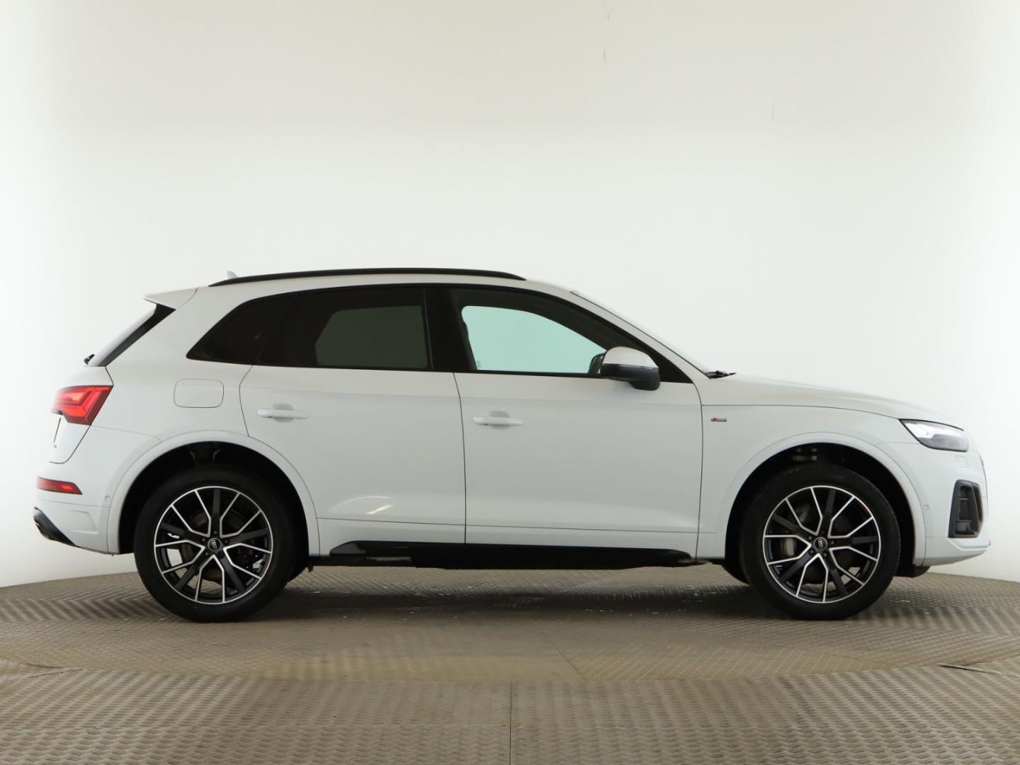Bild über Audi Q5 50 TDI quattro tiptronic - für weitere Informationen kontaktieren Sie den Audi Partner