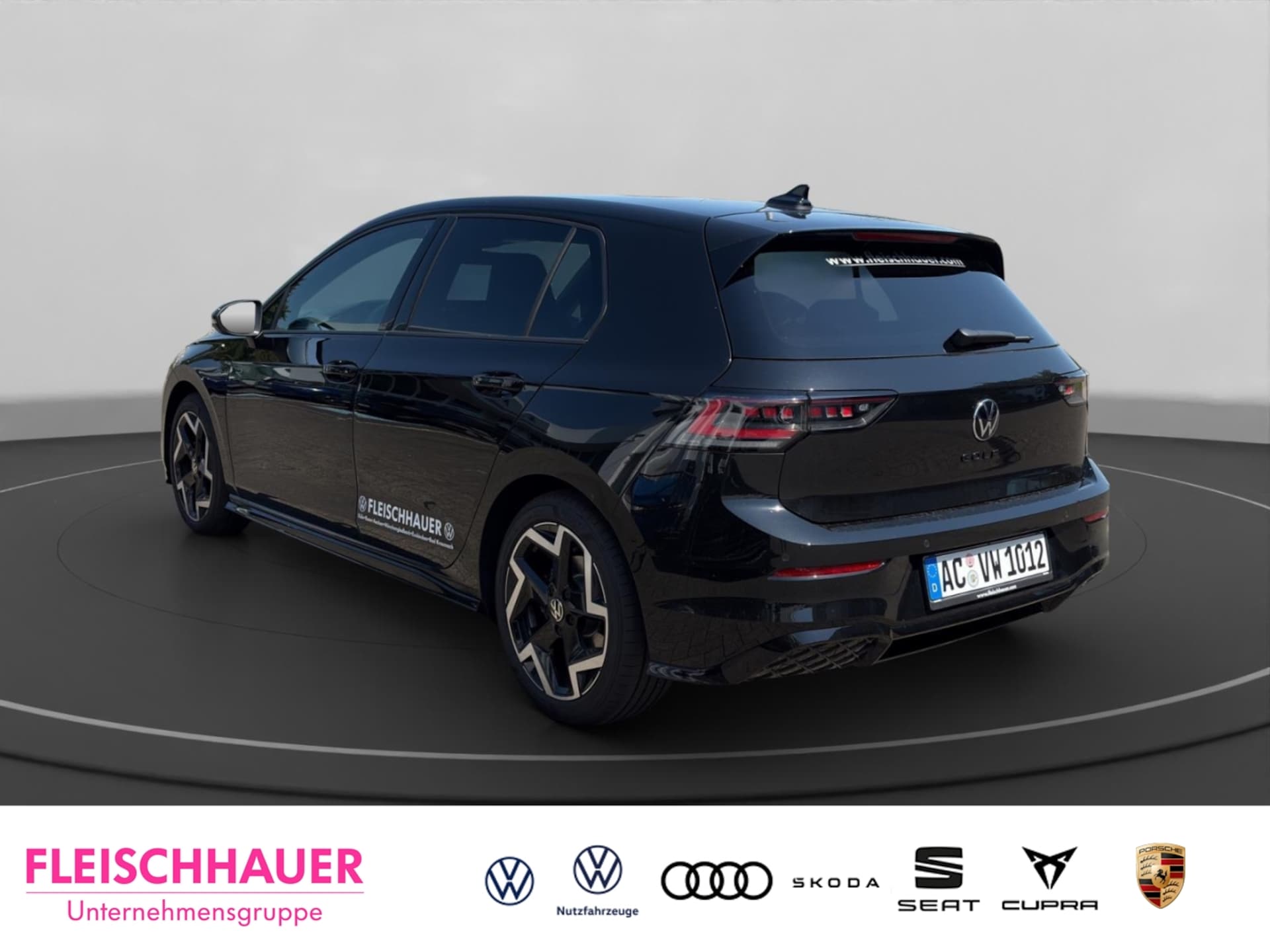 Volkswagen Golf R-Line