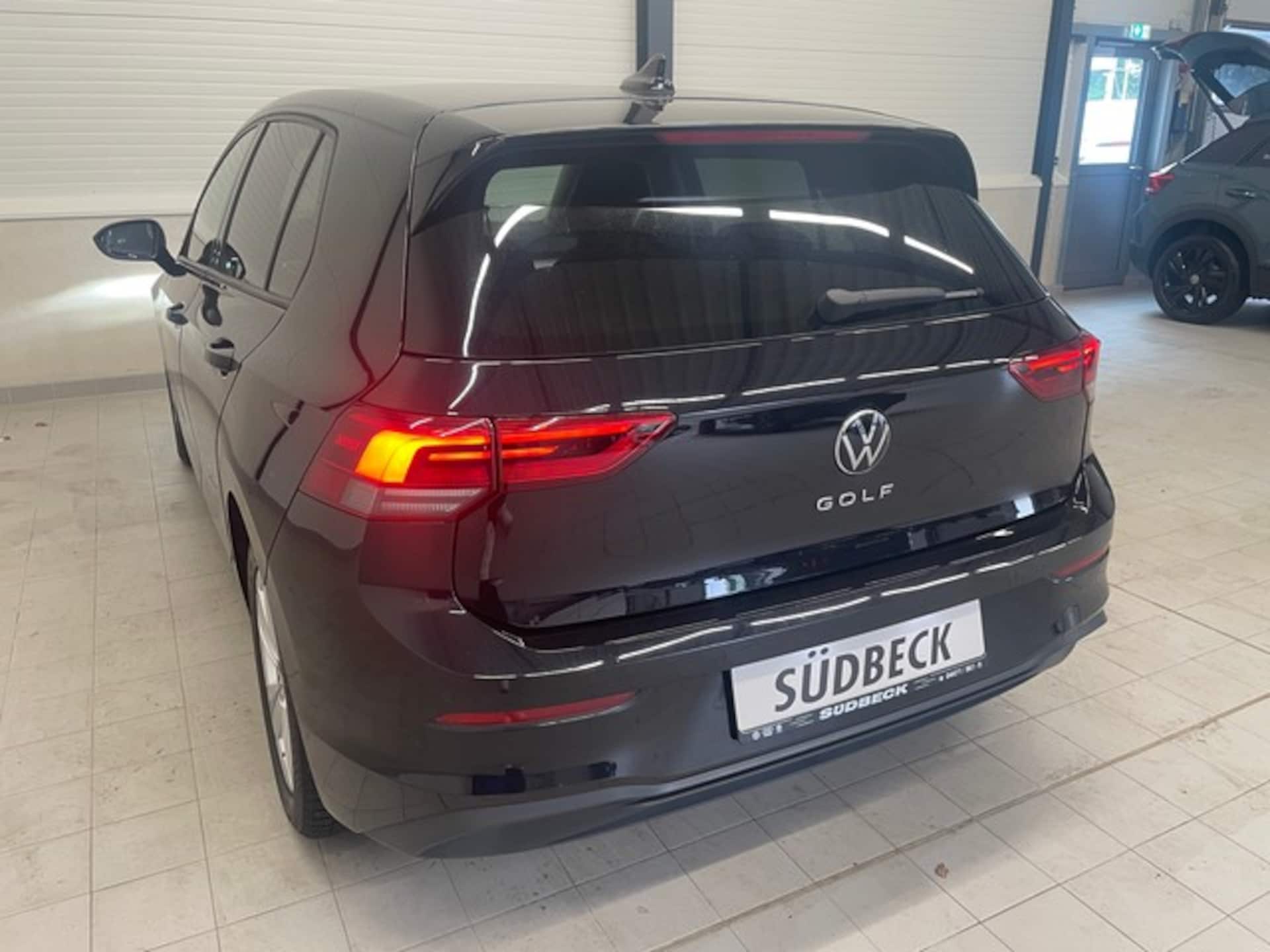 Volkswagen Golf Life