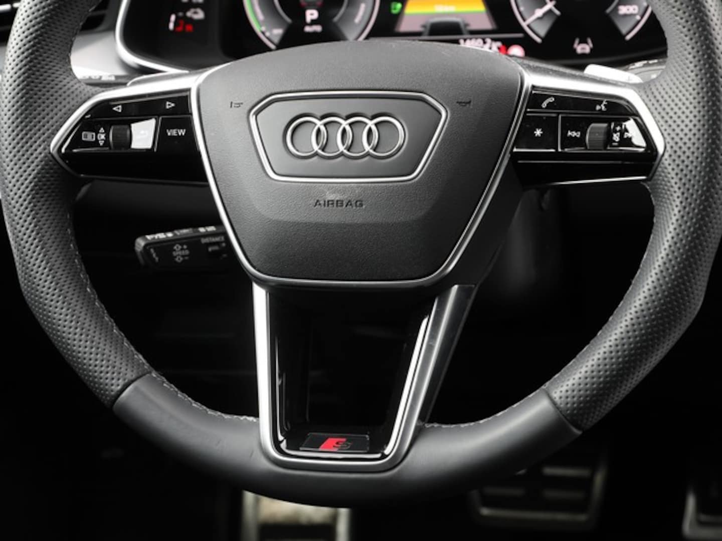 Bild über Audi A6 Avant TFSI e advanced 50 TFSI e quattro S tronic - für weitere Informationen kontaktieren Sie den Audi Partner