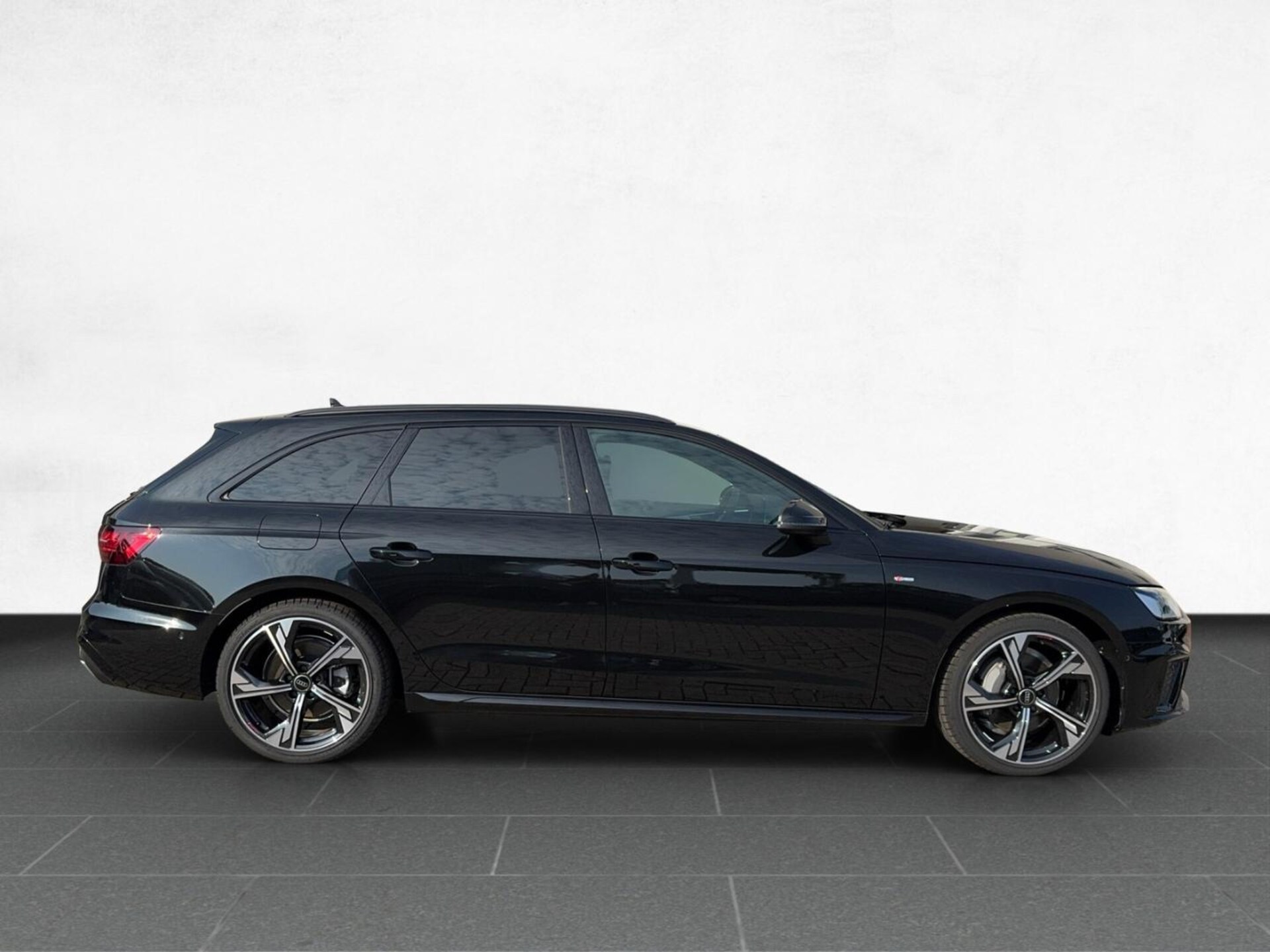 Audi A4 Avant S line