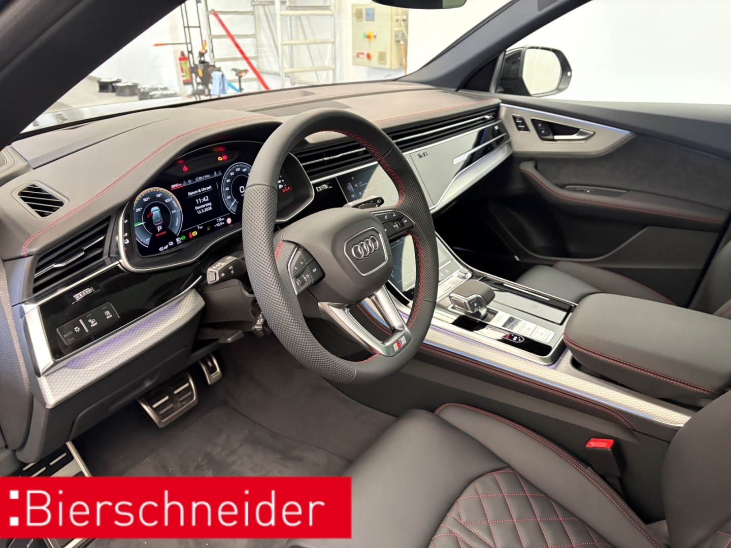 Bild über Audi Q8 SUV TFSI e S line business TFSI e quattro 360 kW tiptronic - für weitere Informationen kontaktieren Sie den Audi Partner