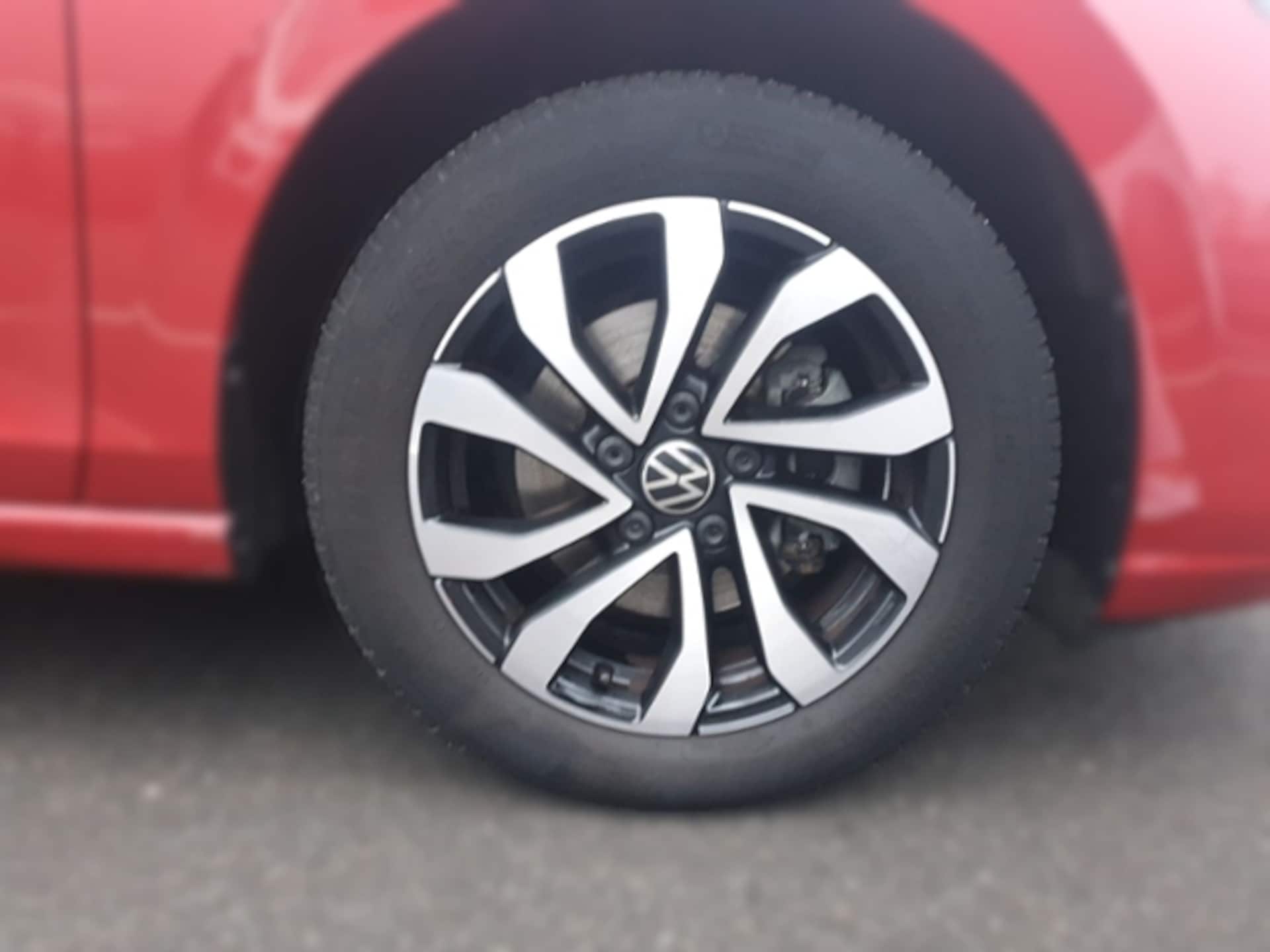 Volkswagen Golf Active