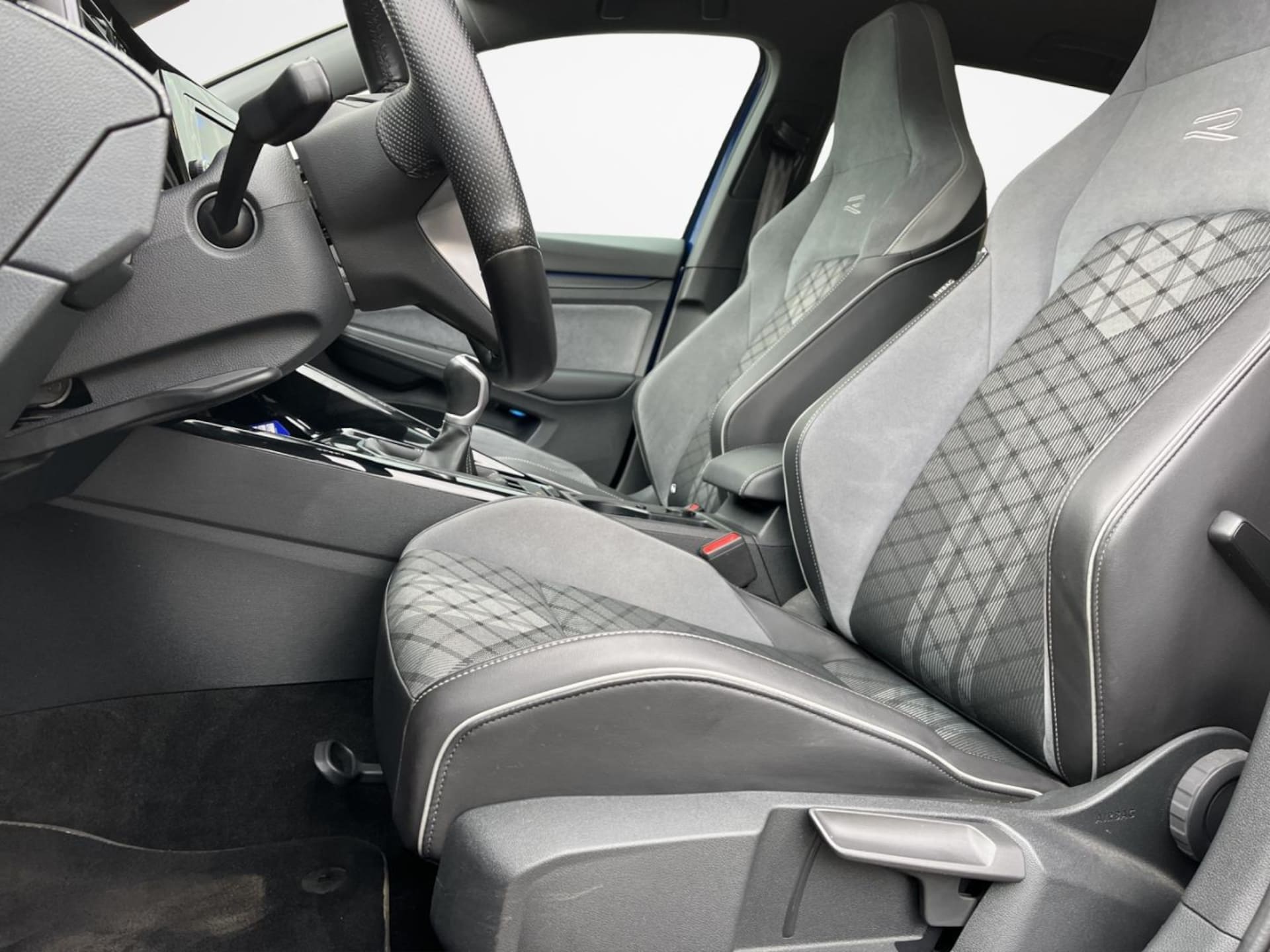 Volkswagen Golf Variant R-Line