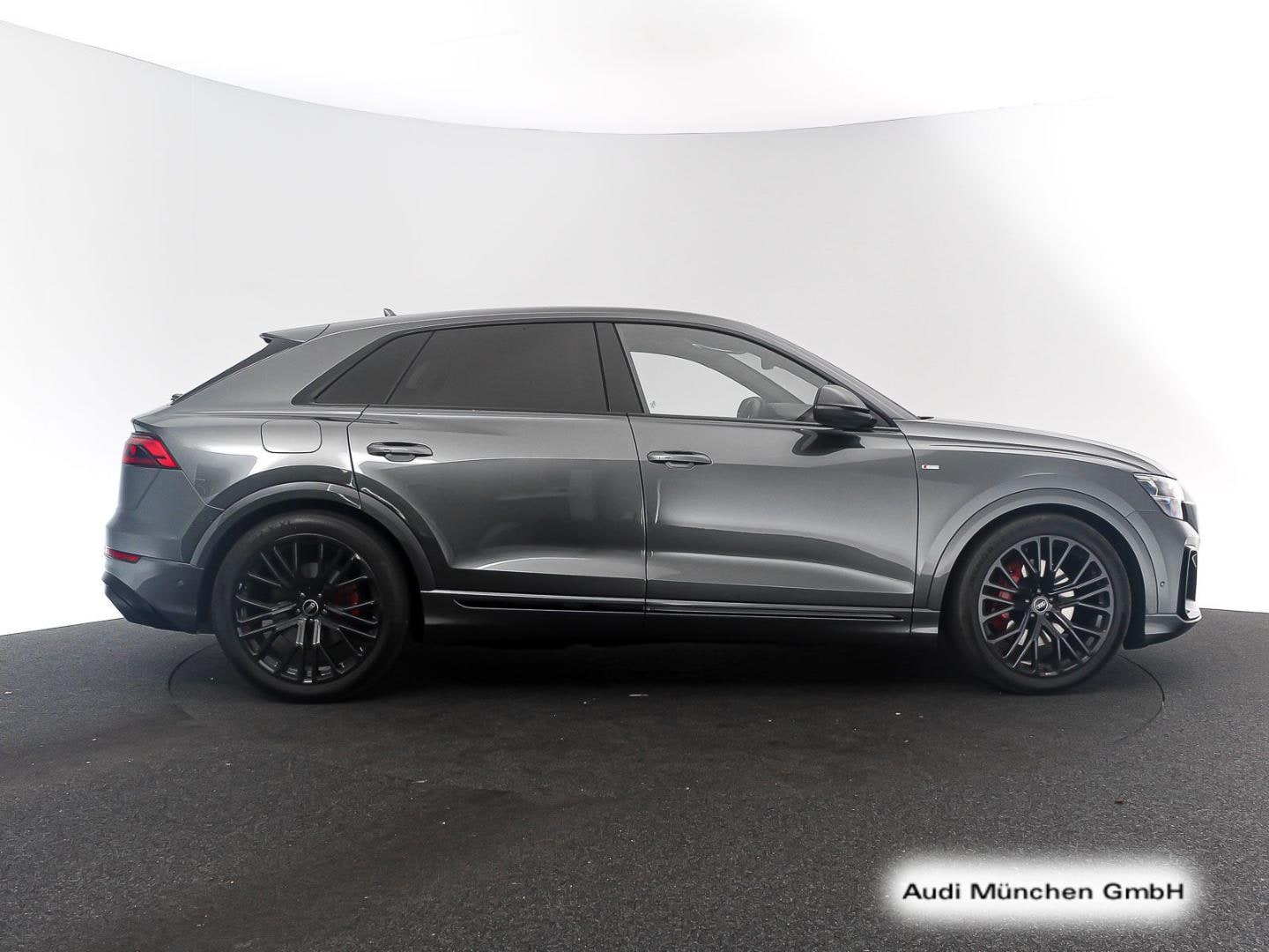 Bild über Audi Q8 SUV S line business TDI quattro 210 kW tiptronic - für weitere Informationen kontaktieren Sie den Audi Partner