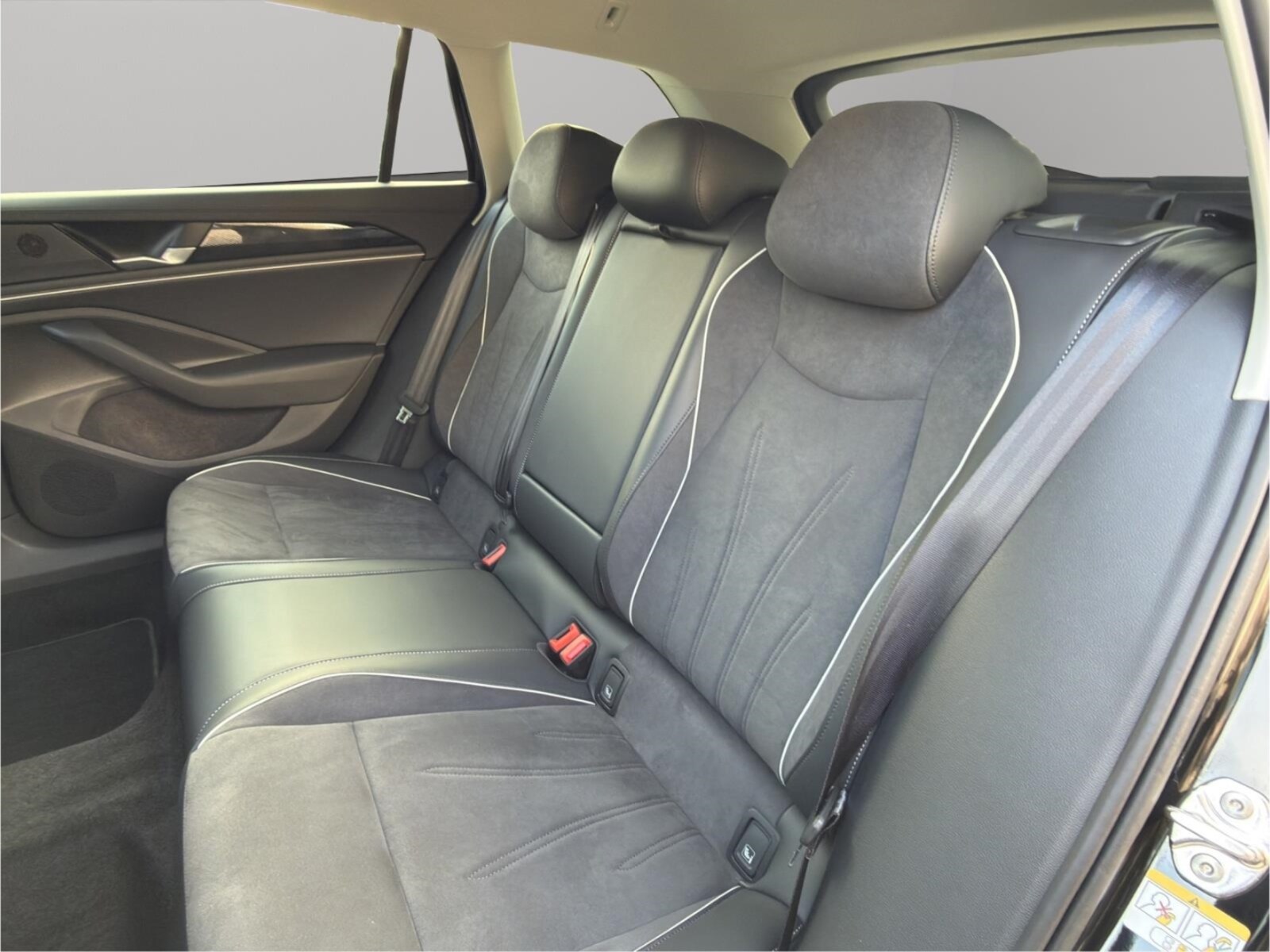 Volkswagen Passat – Bild 12