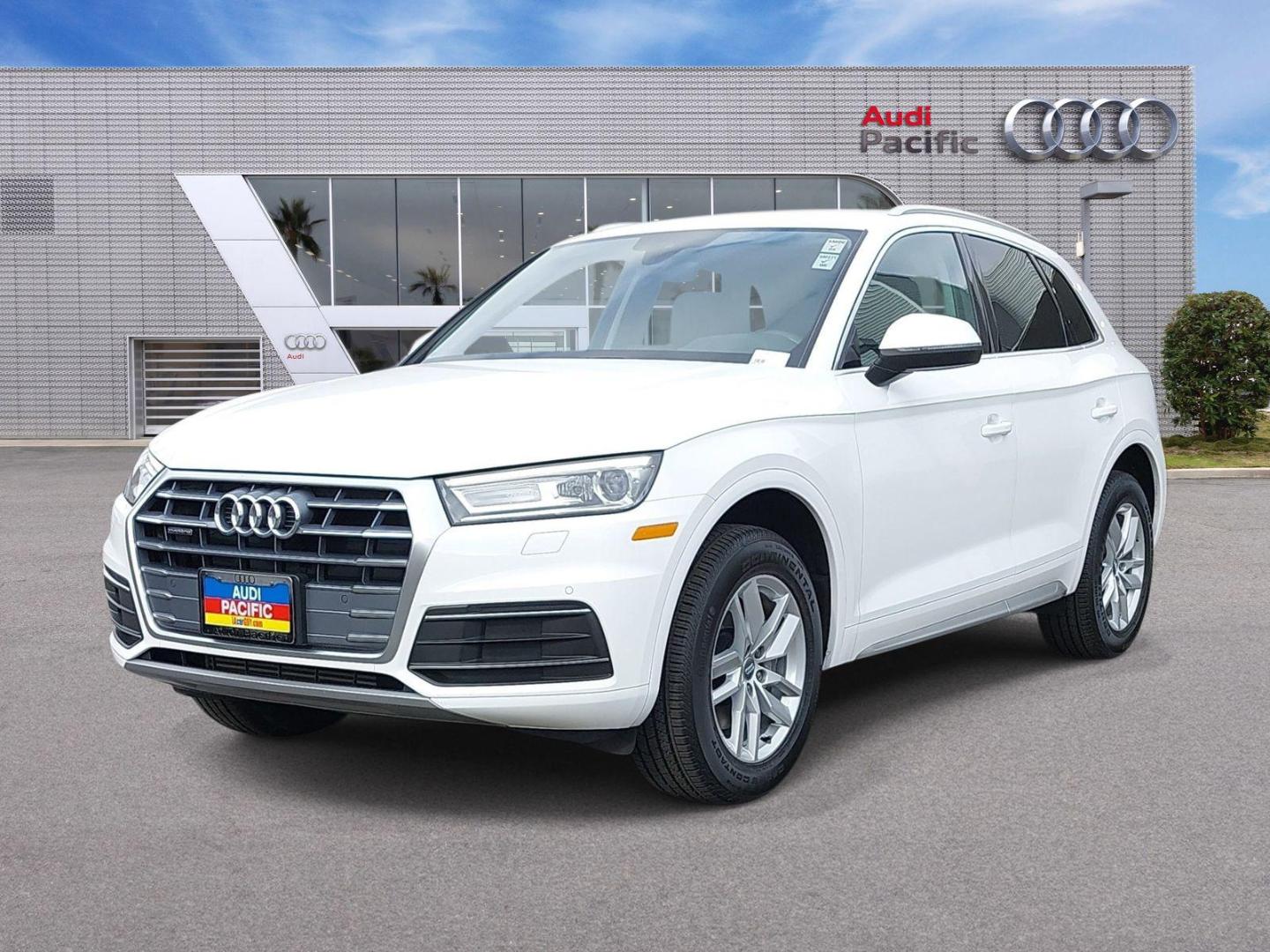 2020 Audi Q5 45 quattro S tronic Premium's photo