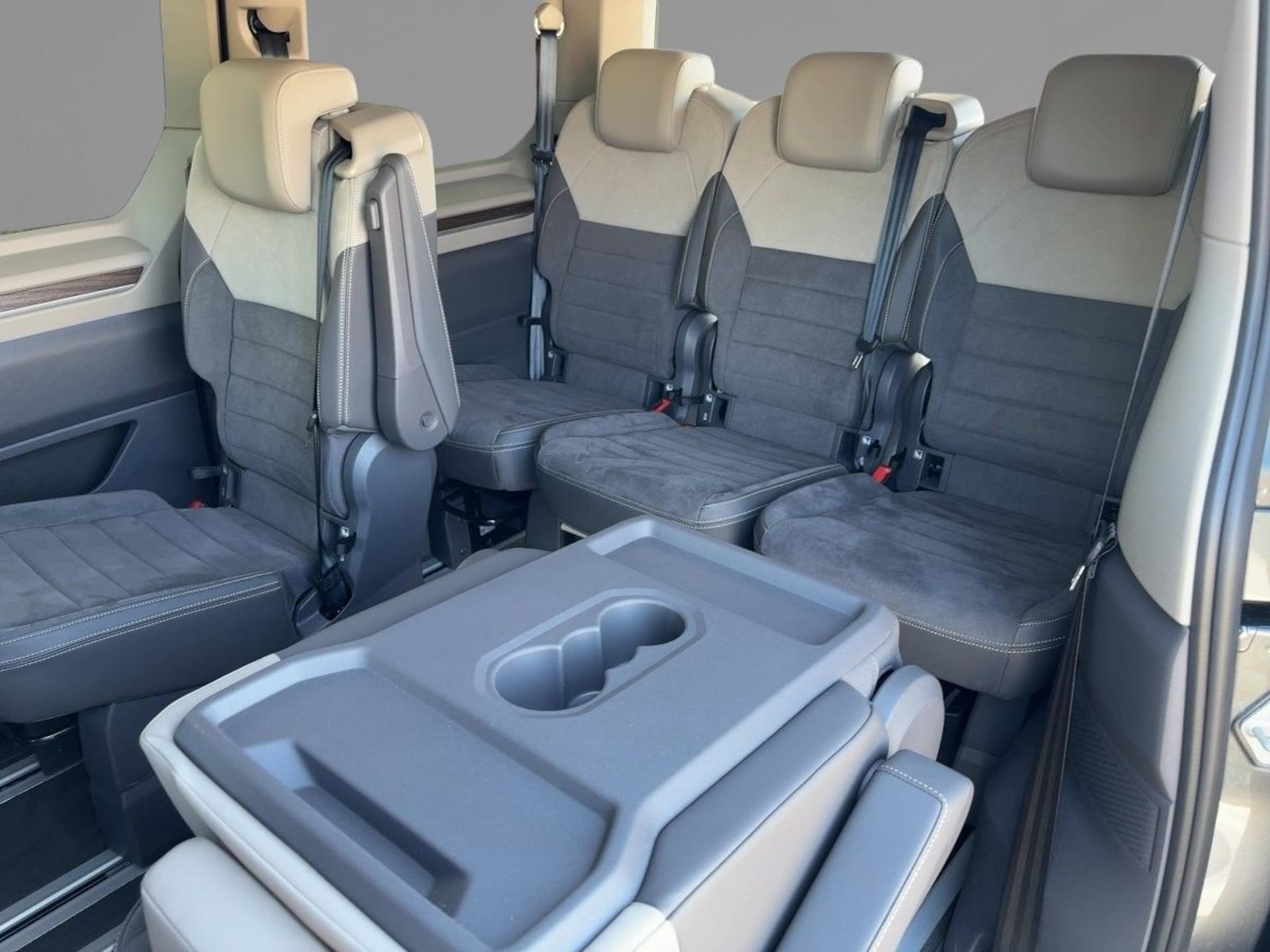 Volkswagen Multivan Style