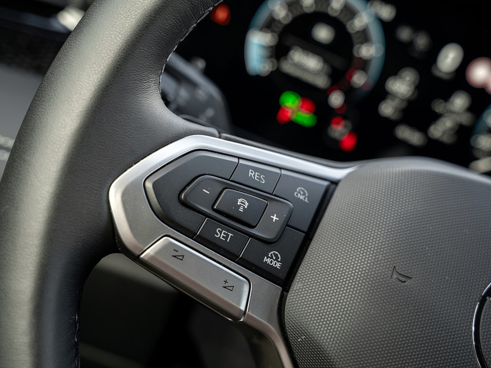Volkswagen Tiguan – Bild 12