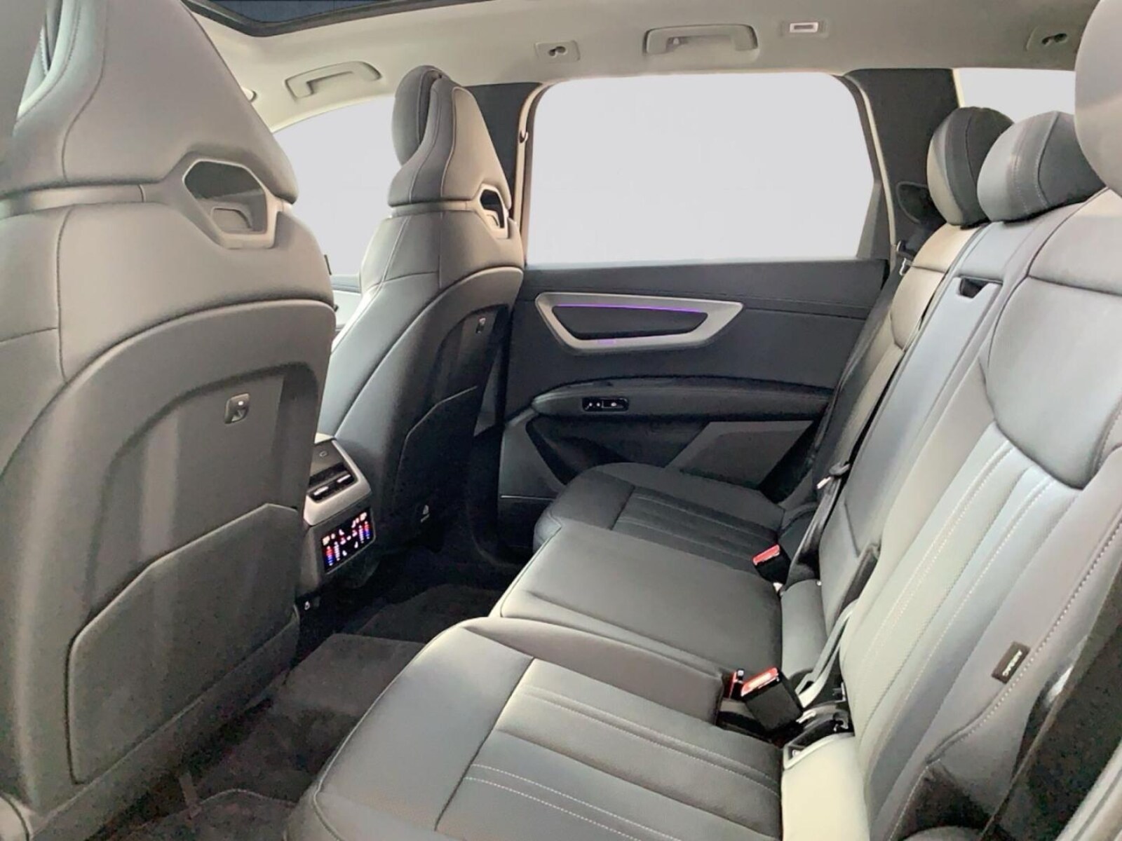 Audi Q7 – Bild 11