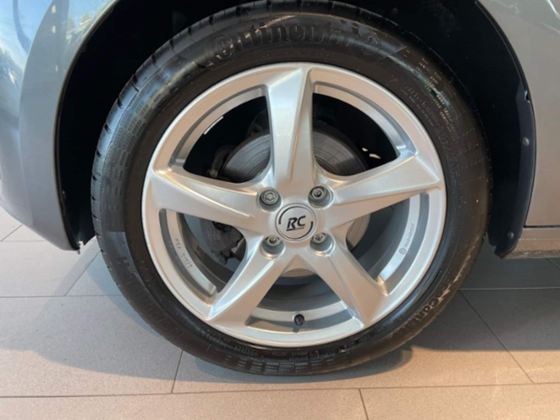 Volkswagen up! ACTIVE