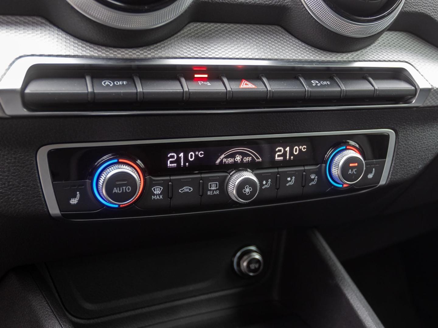 Bild über Audi Q2 advanced 30 TFSI Schaltgetriebe - für weitere Informationen kontaktieren Sie den Audi Partner