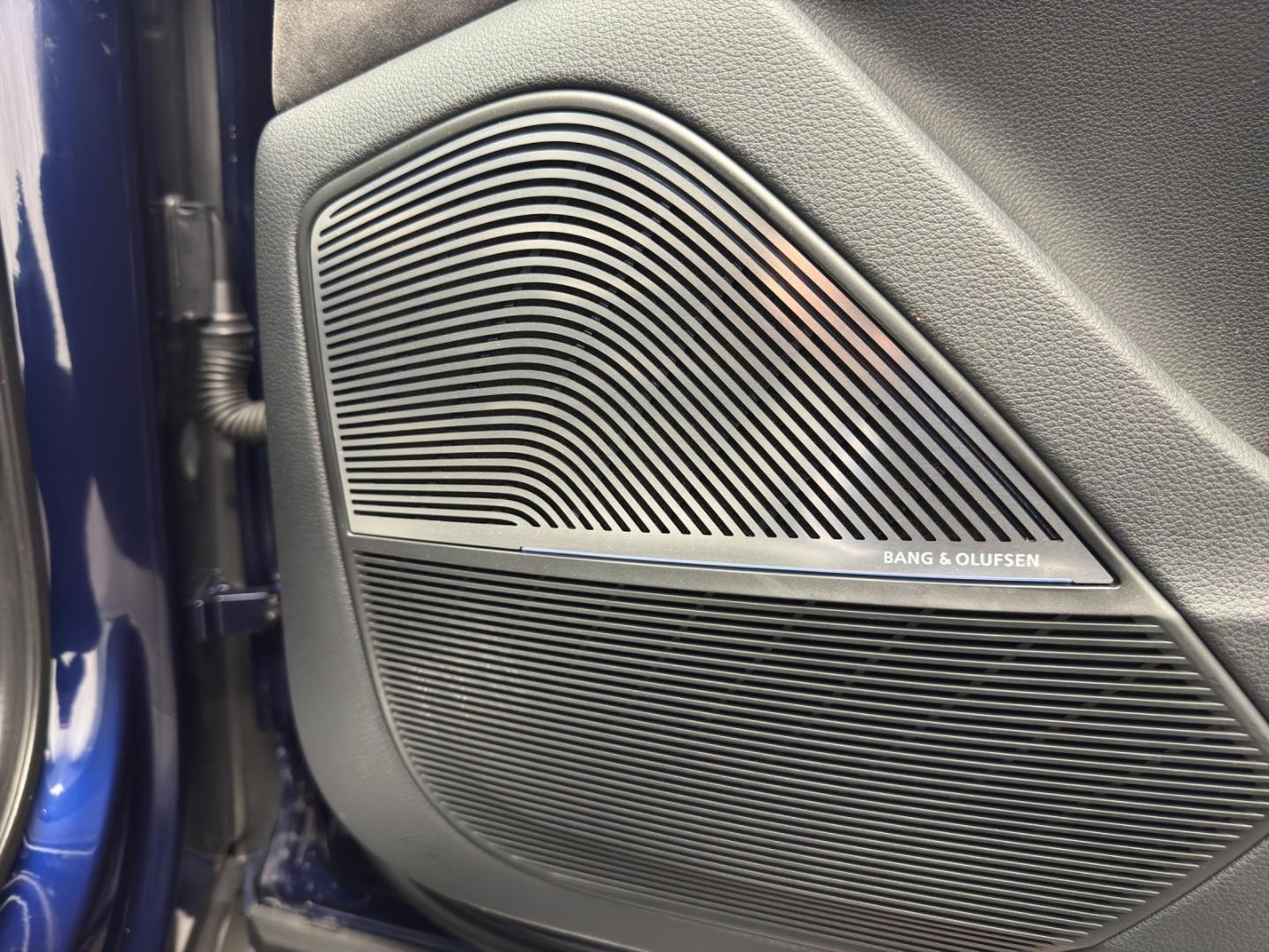 Image about Audi SQ7 TFSI quattro tiptronic