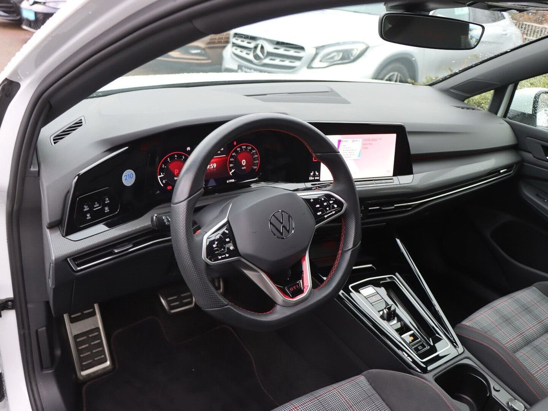 Volkswagen Golf GTI