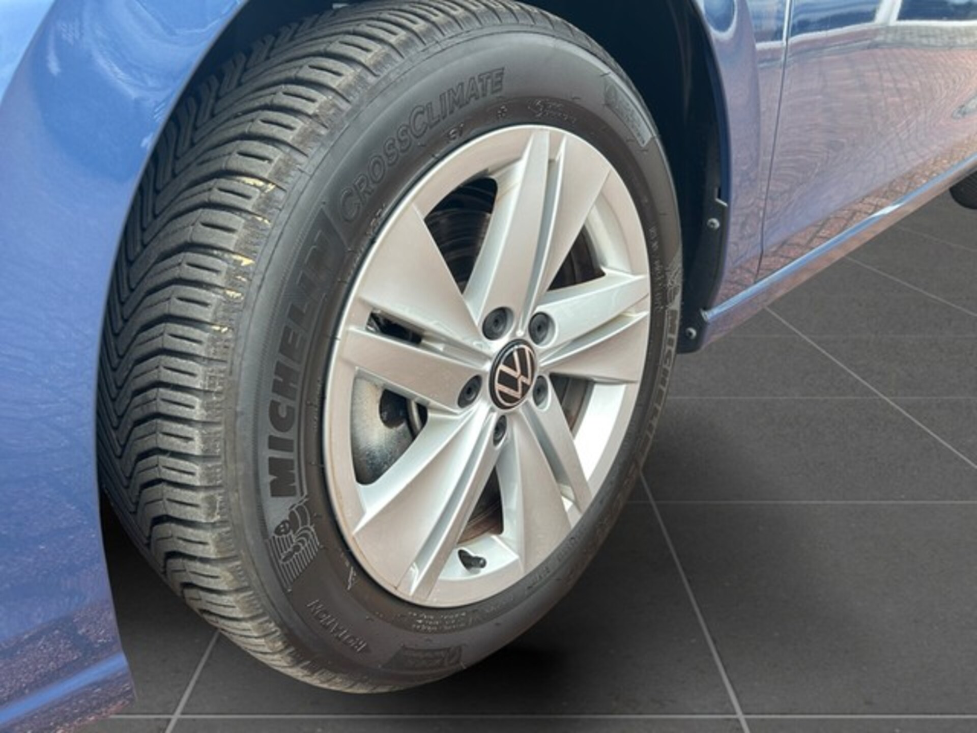 Volkswagen Golf Life