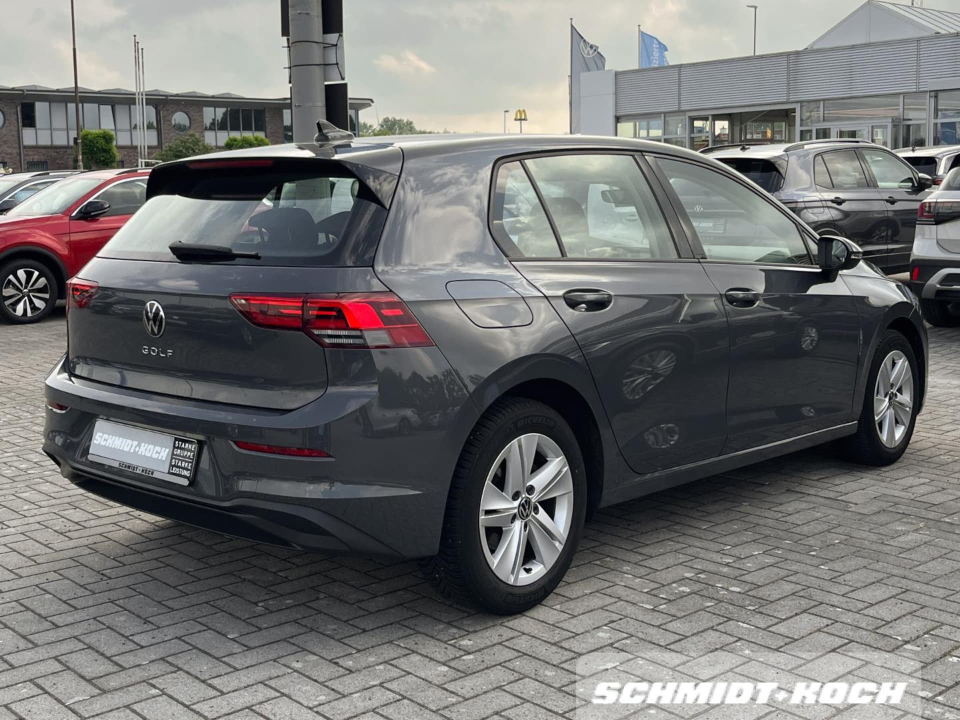 Volkswagen Golf Life