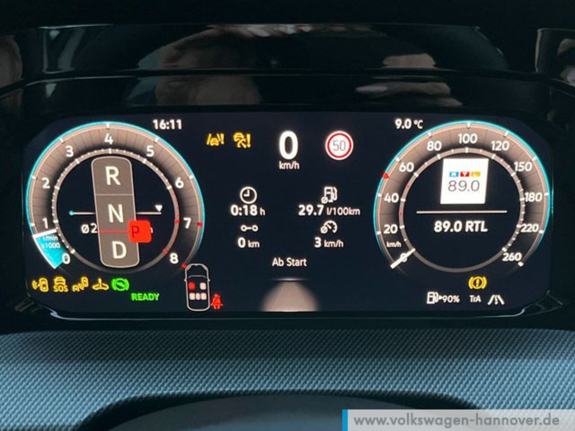 Volkswagen Golf R-Line