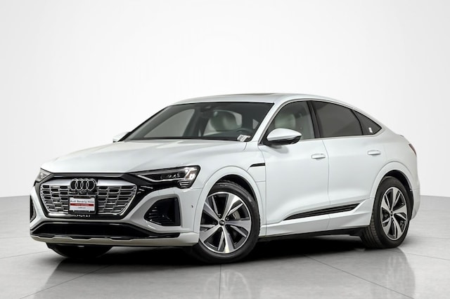 2024 Audi Q8 Sportback e-tron