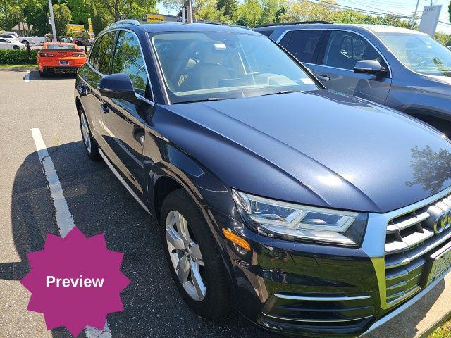 2019 Audi Q5 2.0T quattro S tronic Premium Plus's photo
