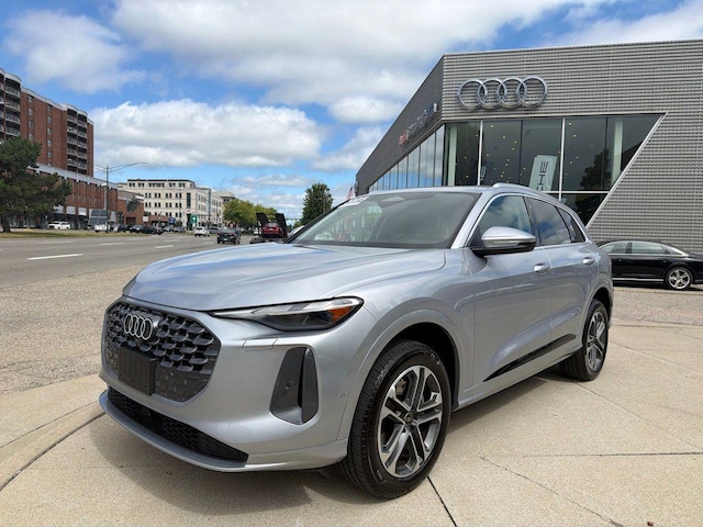 Photo of 2025 Audi Q5