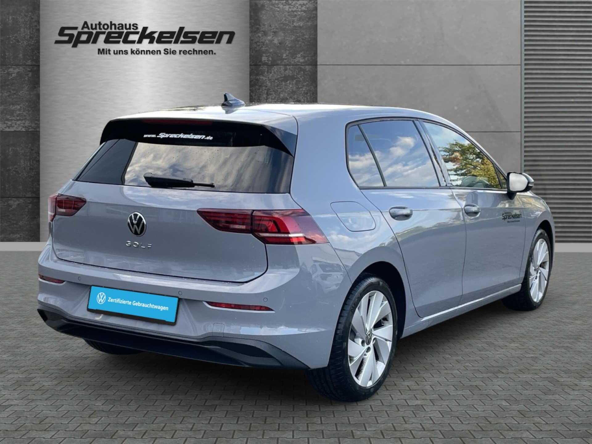 Volkswagen Golf Life