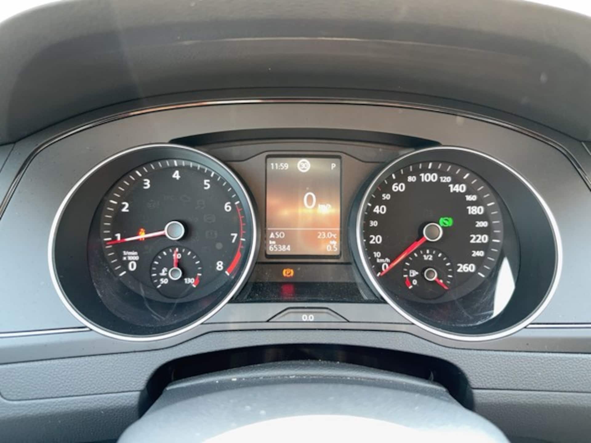 Volkswagen Passat Variant Basis-Modell