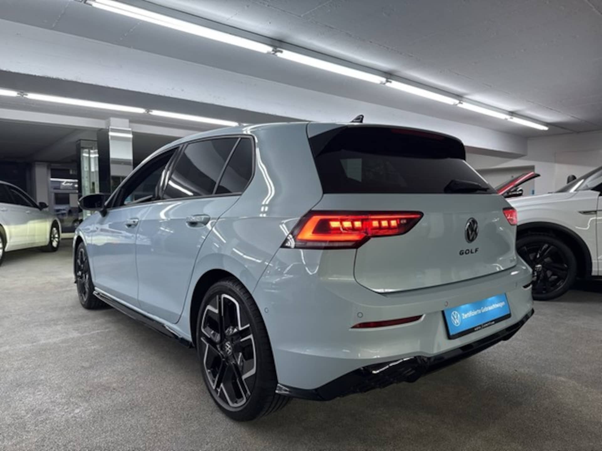 Volkswagen Golf R-Line