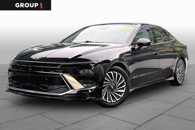 Photo of 2024 Hyundai Sonata Hybrid 