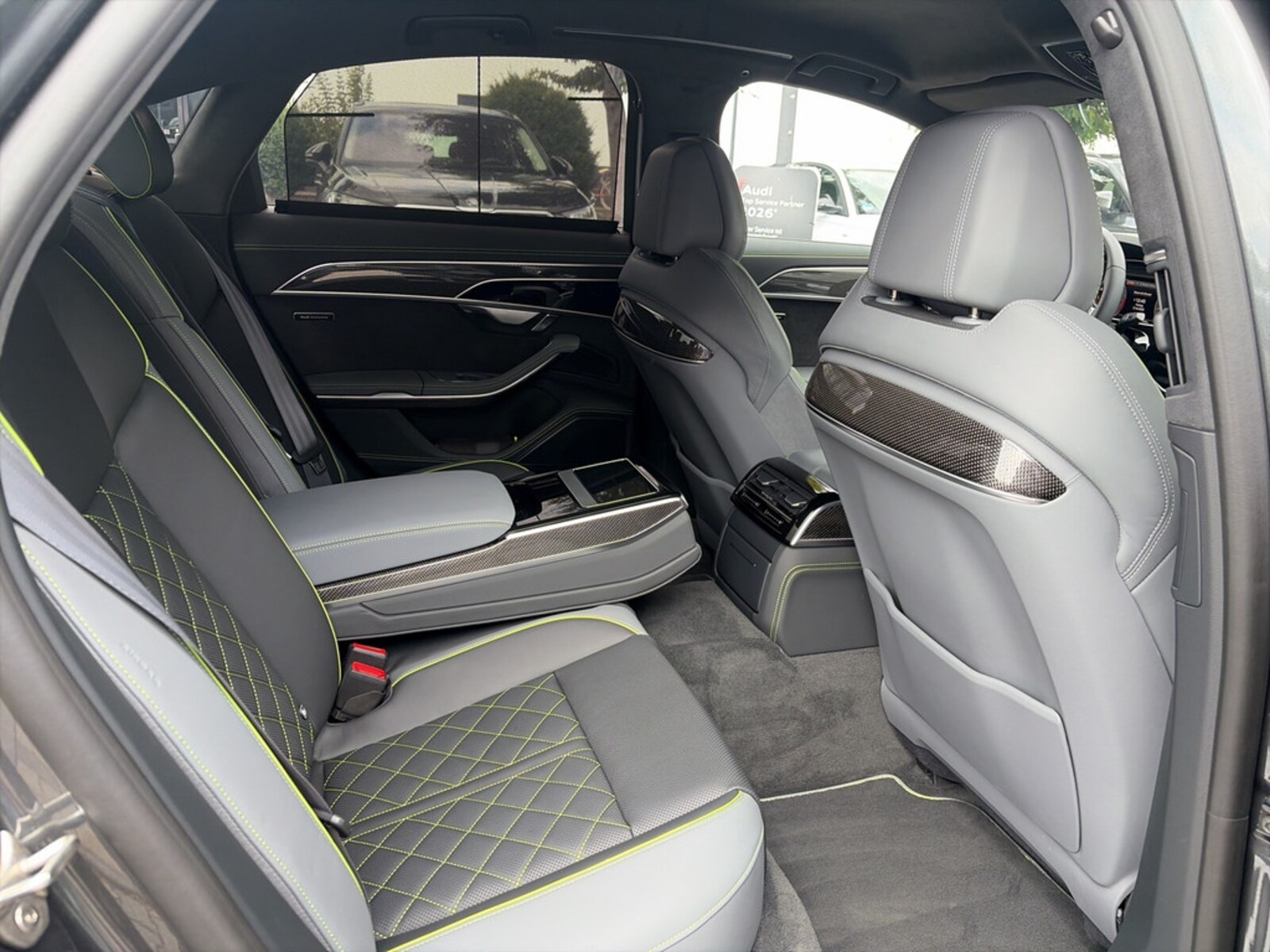 Audi A8 – Bild 14