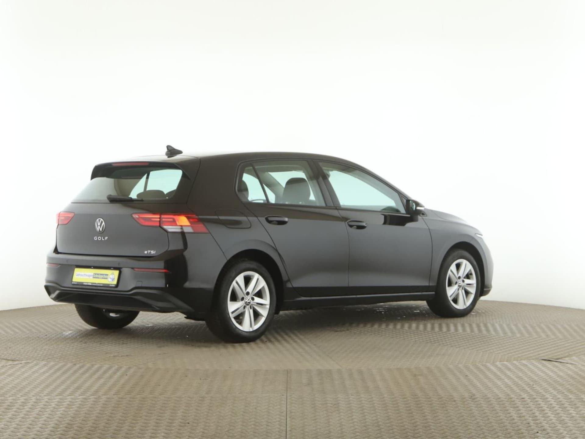 Volkswagen Golf Life