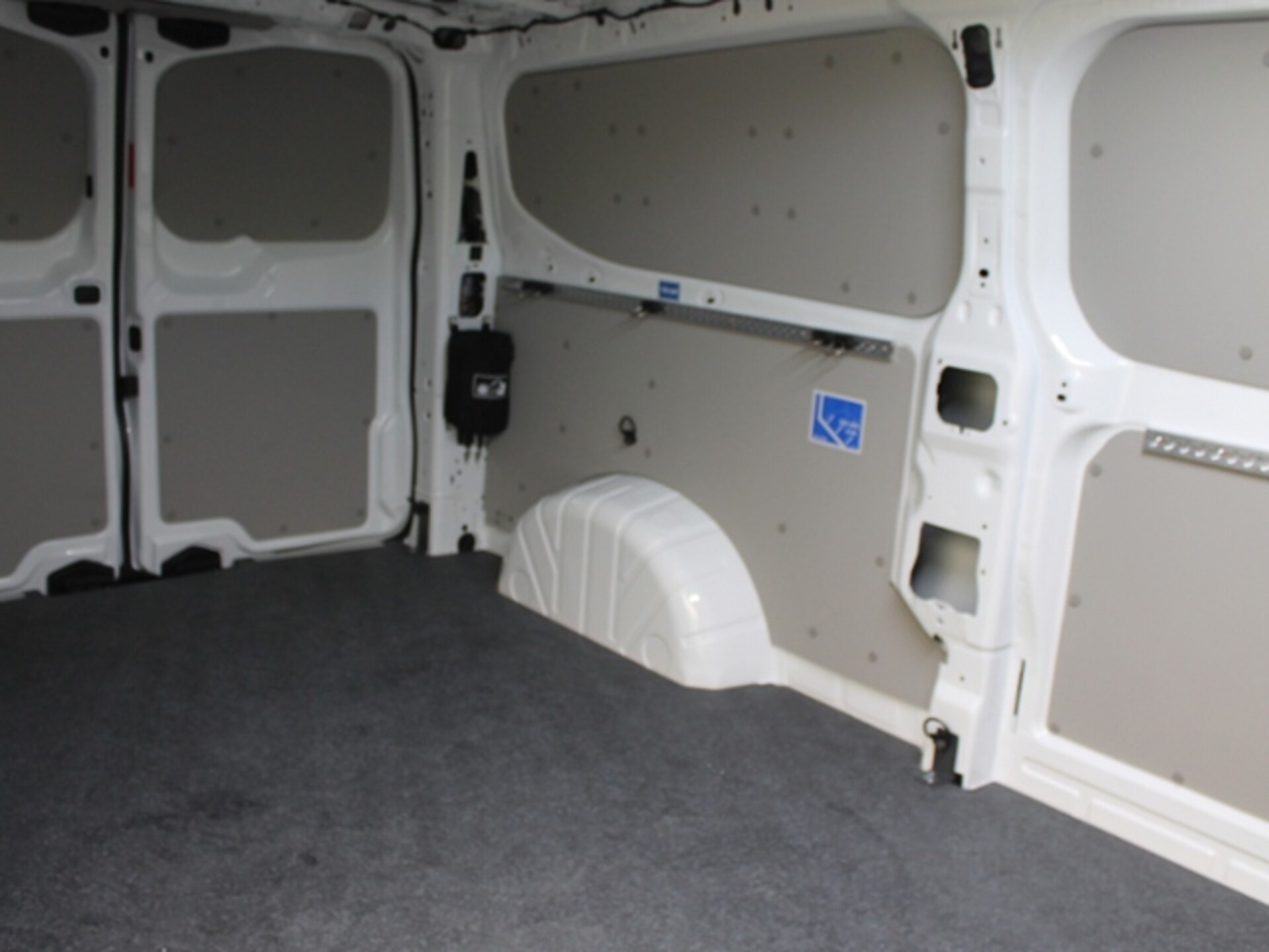 Volkswagen Transporter Kasten langer Radstand