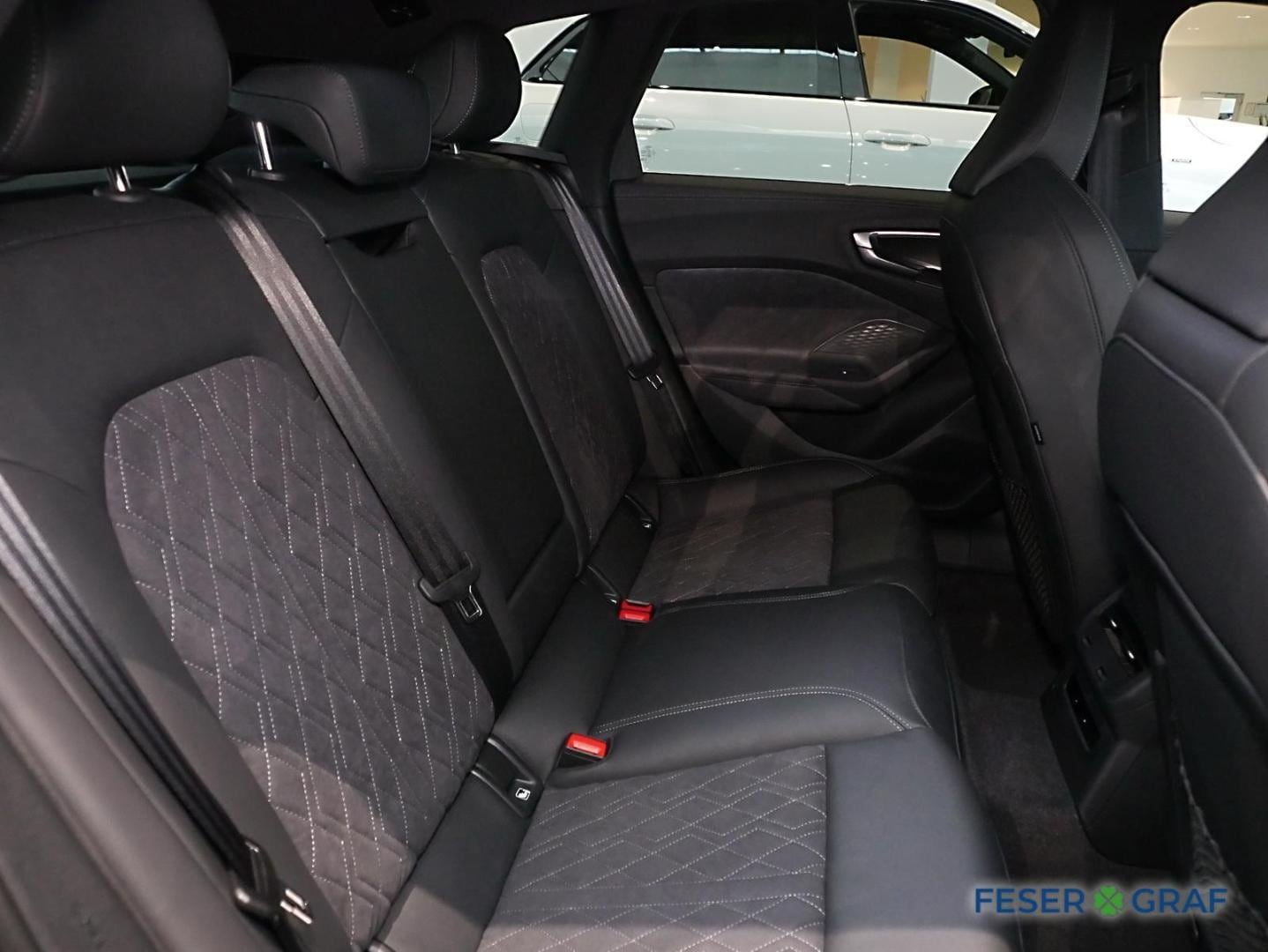 Bild über Audi A5 Avant e-hybrid e-hybrid quattro 270 kW S tronic - für weitere Informationen kontaktieren Sie den Audi Partner