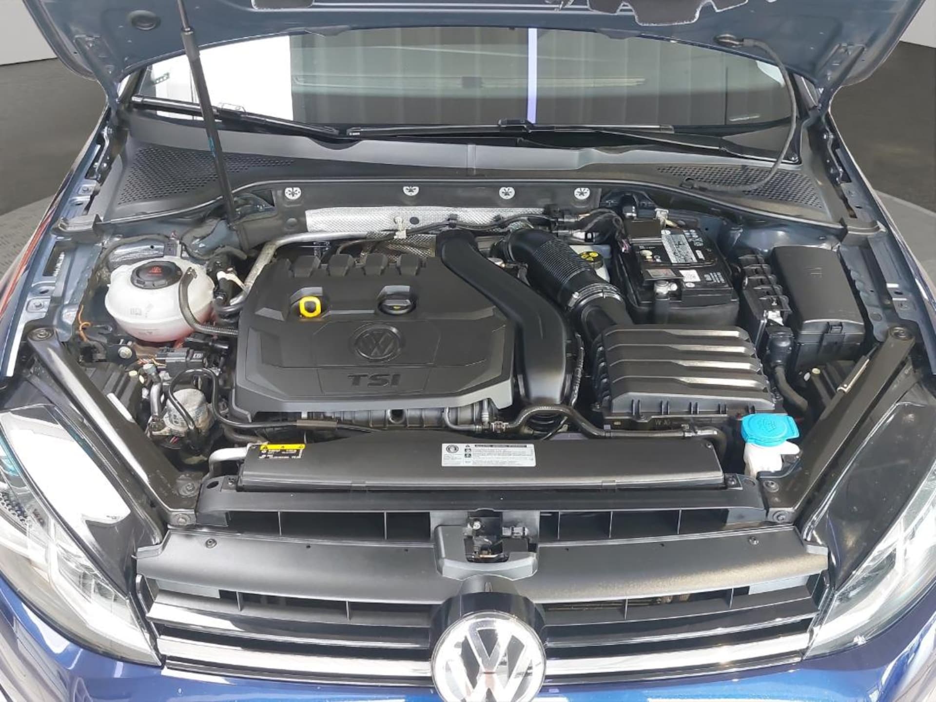 Volkswagen Golf SOUND