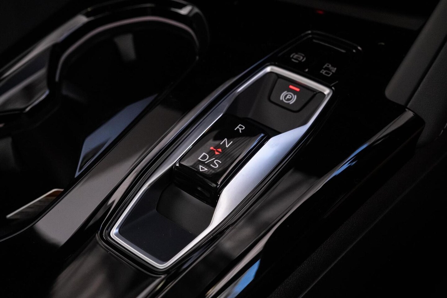 Image about Audi Q5 SUV TDI quattro 150 kW sport