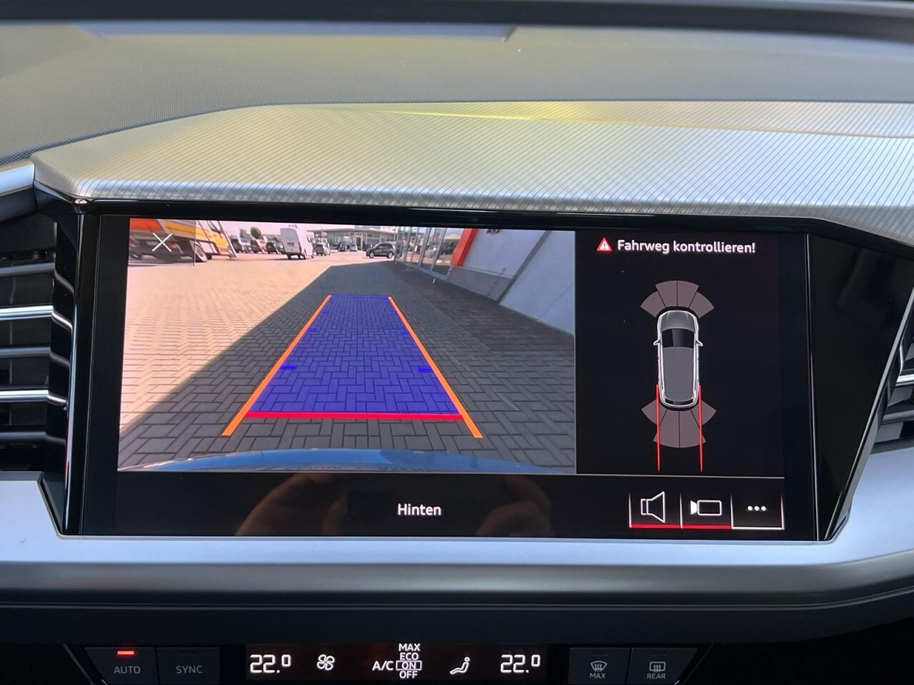Image about Audi Q4 e-tron 40 e-tron
