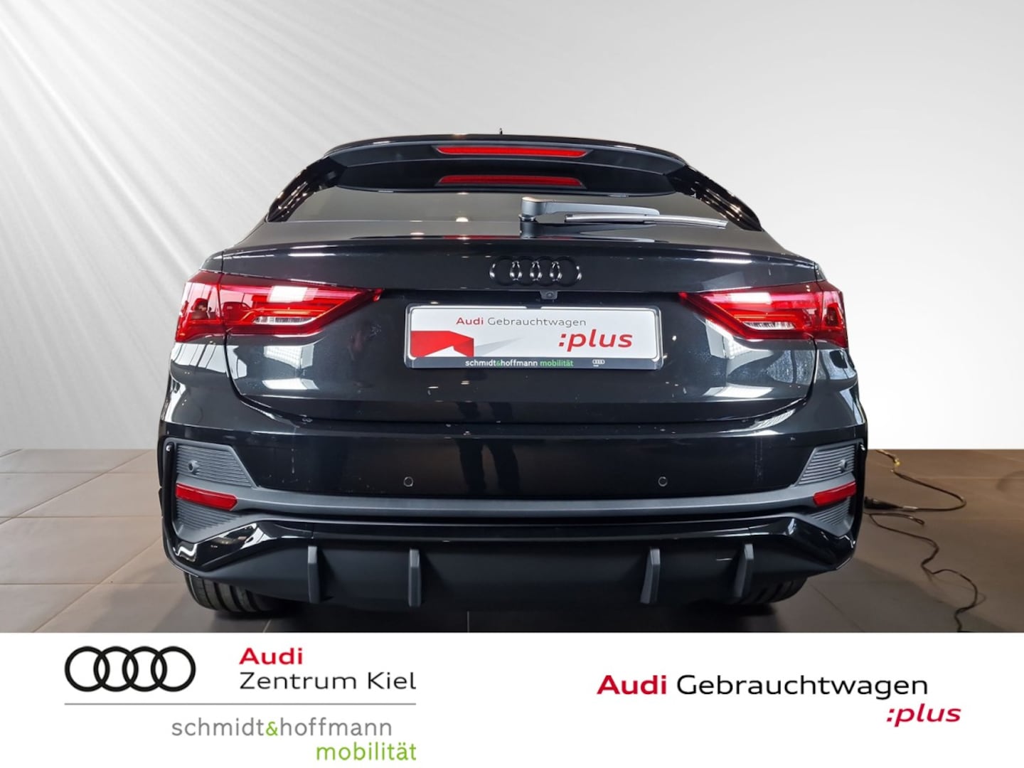 Bild über Audi Q3 Sportback S line 35 TFSI S tronic - für weitere Informationen kontaktieren Sie den Audi Partner
